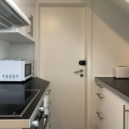 Penthouse 2 Bedroom In A Popular Charming City Location. アパート